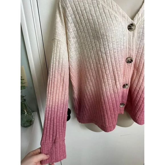 Pink Ombre Button Sweater Size 2x Maurices #0363 - Picture 2 of 5